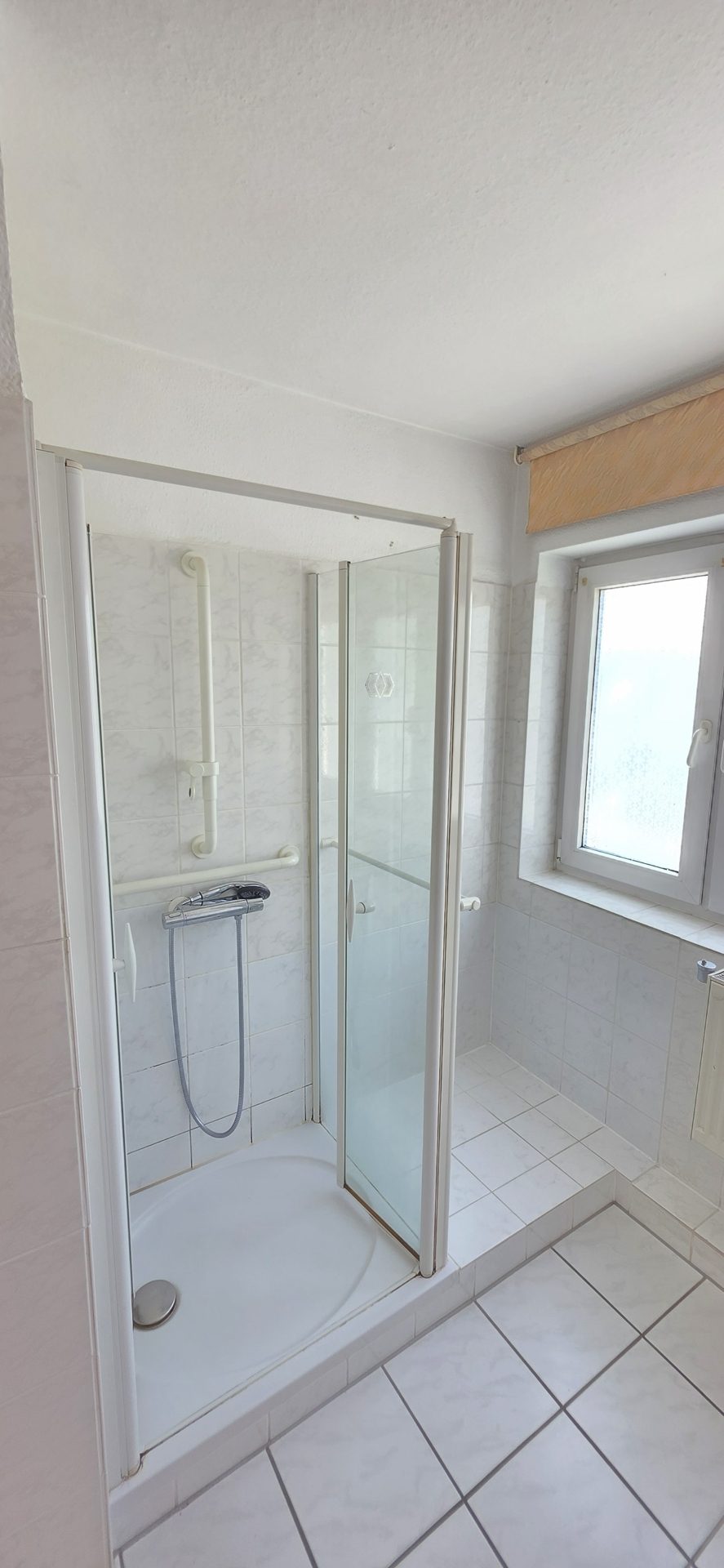 Immobilienangebot - Bonn / Tannenbusch - Wohnung - Charmante Dachgeschosswohnung!