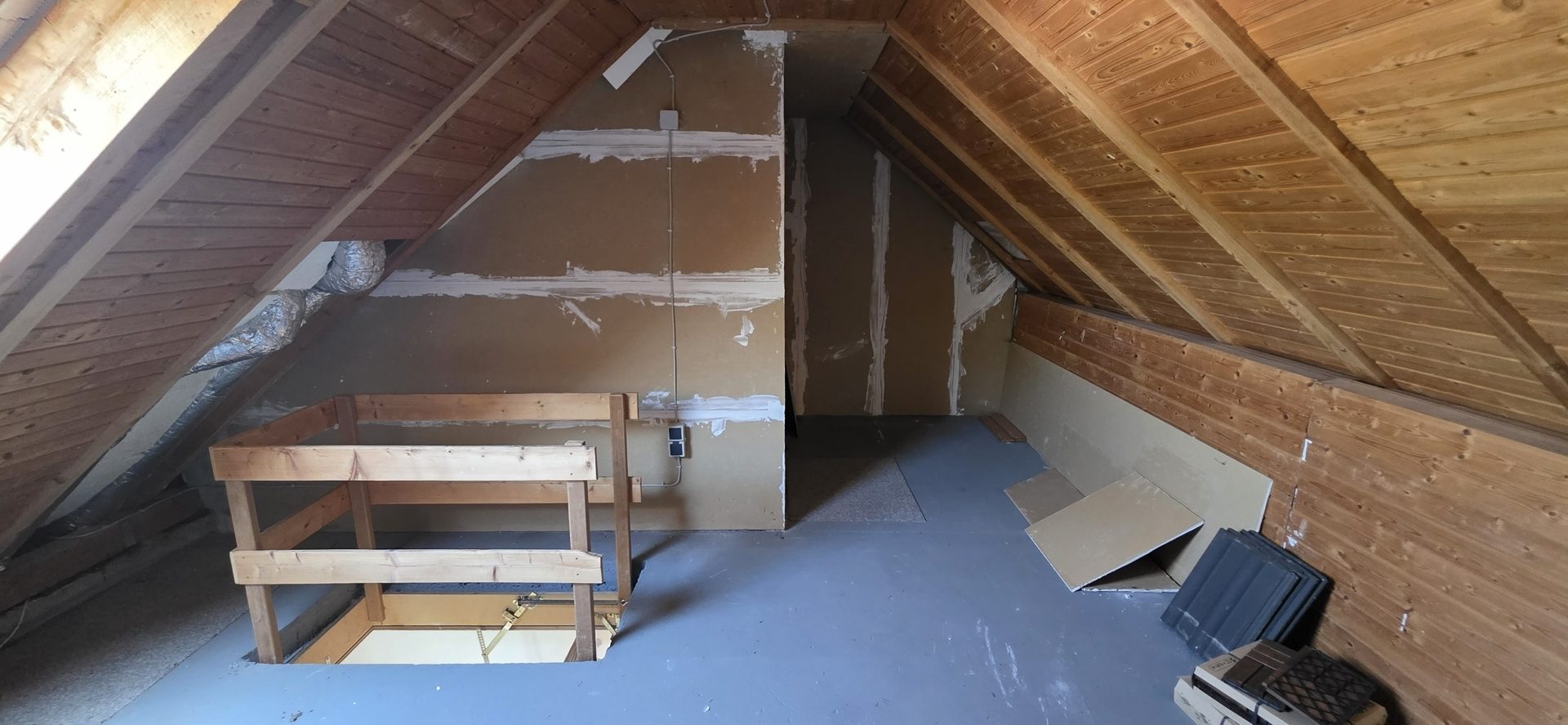 Immobilienangebot - Bonn / Tannenbusch - Wohnung - Charmante Dachgeschosswohnung!