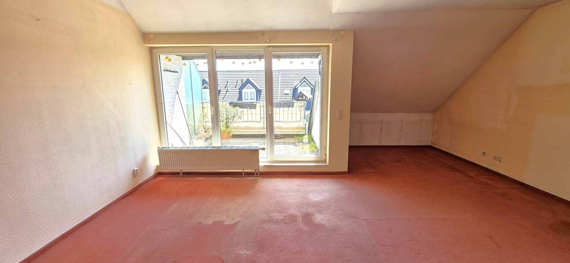 Immobilienangebot - Bonn / Tannenbusch - Wohnung - Charmante Dachgeschosswohnung!