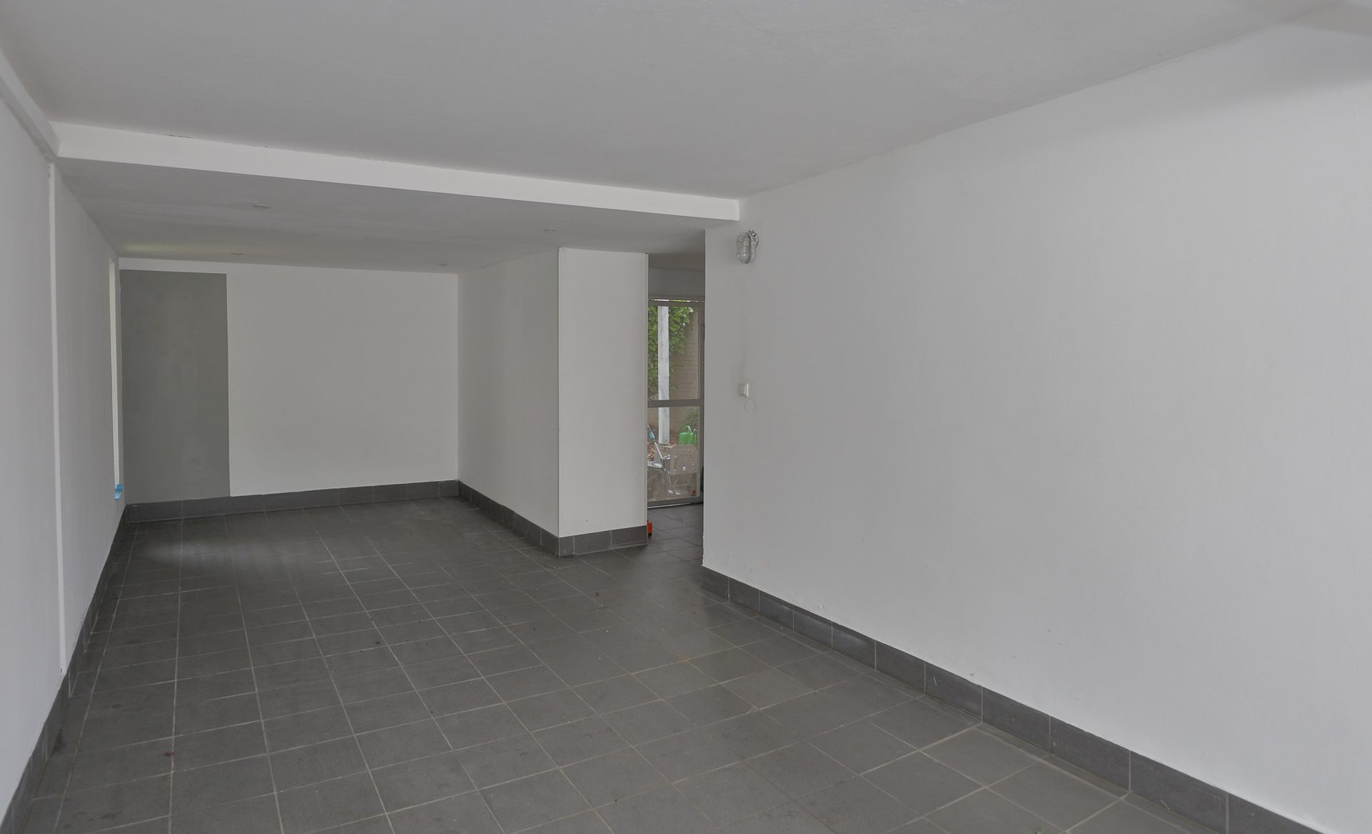 Immobilienangebot - Köln / Nippes - Haus - Gepflegtes Zweifamilienhaus mit großzügigem Grundstück in sehr guter Wohnlage.