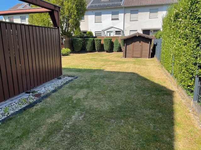 Immobilienangebot - Köln / Weiß - Haus - Charmantes Reihenendhaus mit großem Garten – ideal für Familien