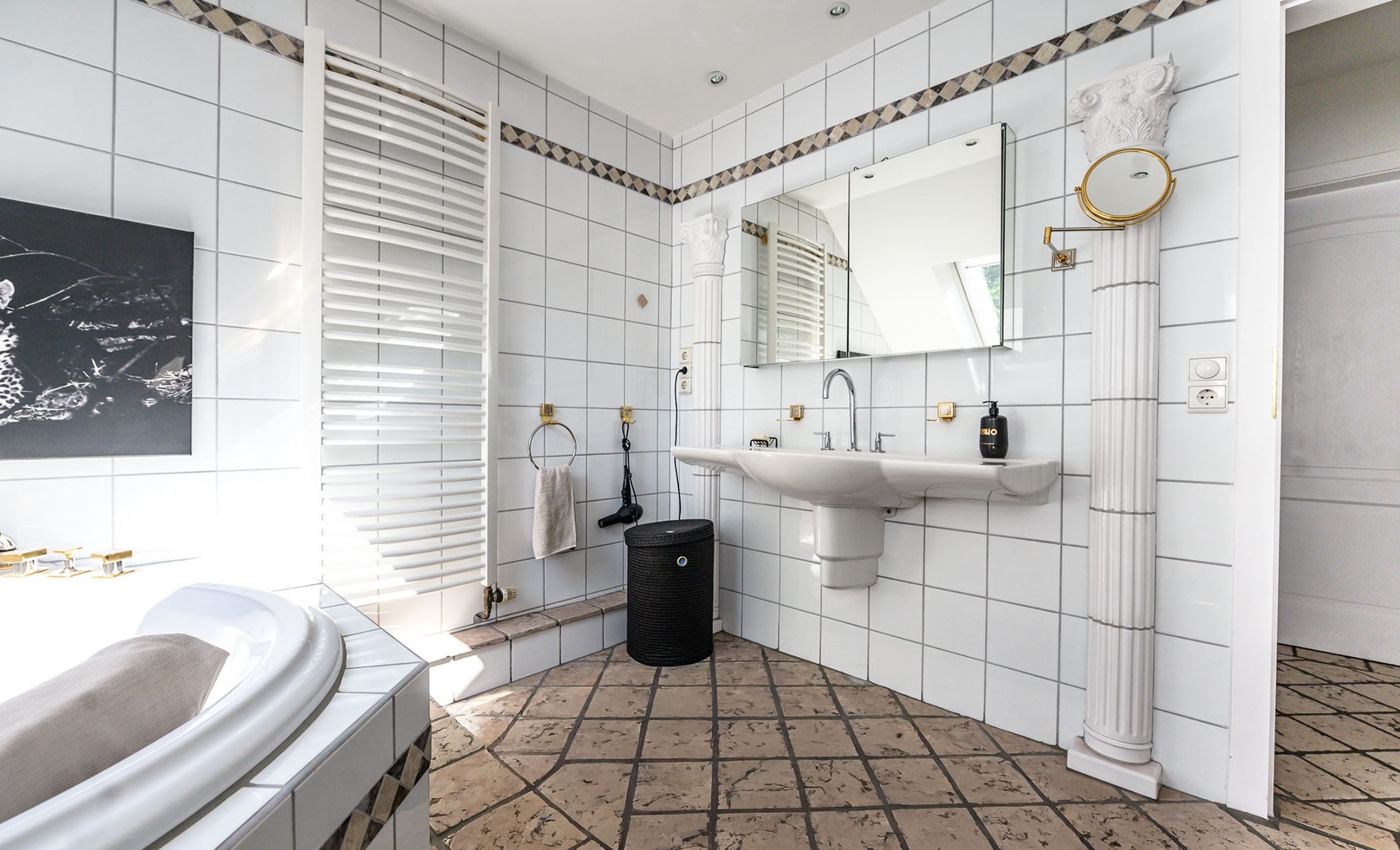 Immobilienangebot - Königswinter / Oberdollendorf - Haus - Wohnen mit Urlaubsflair – Ihr Zuhause mit Pool und Traumgarten!