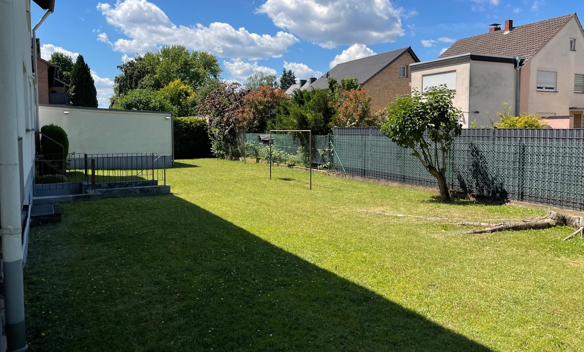 Immobilienangebot - Sankt Augustin / Mülldorf - Alle - Renditestark vermietet - steigerungsfähig durch DG-Rohling!