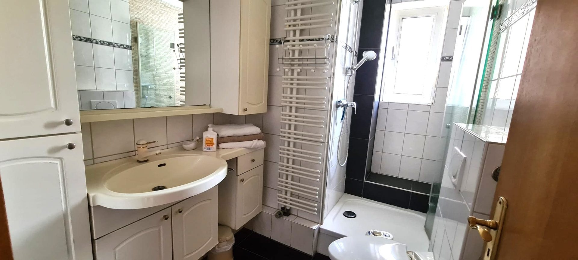 Immobilienangebot - Bonn / Bad Godesberg - Alle - Historische Kapitalanlage mit Perspektive!