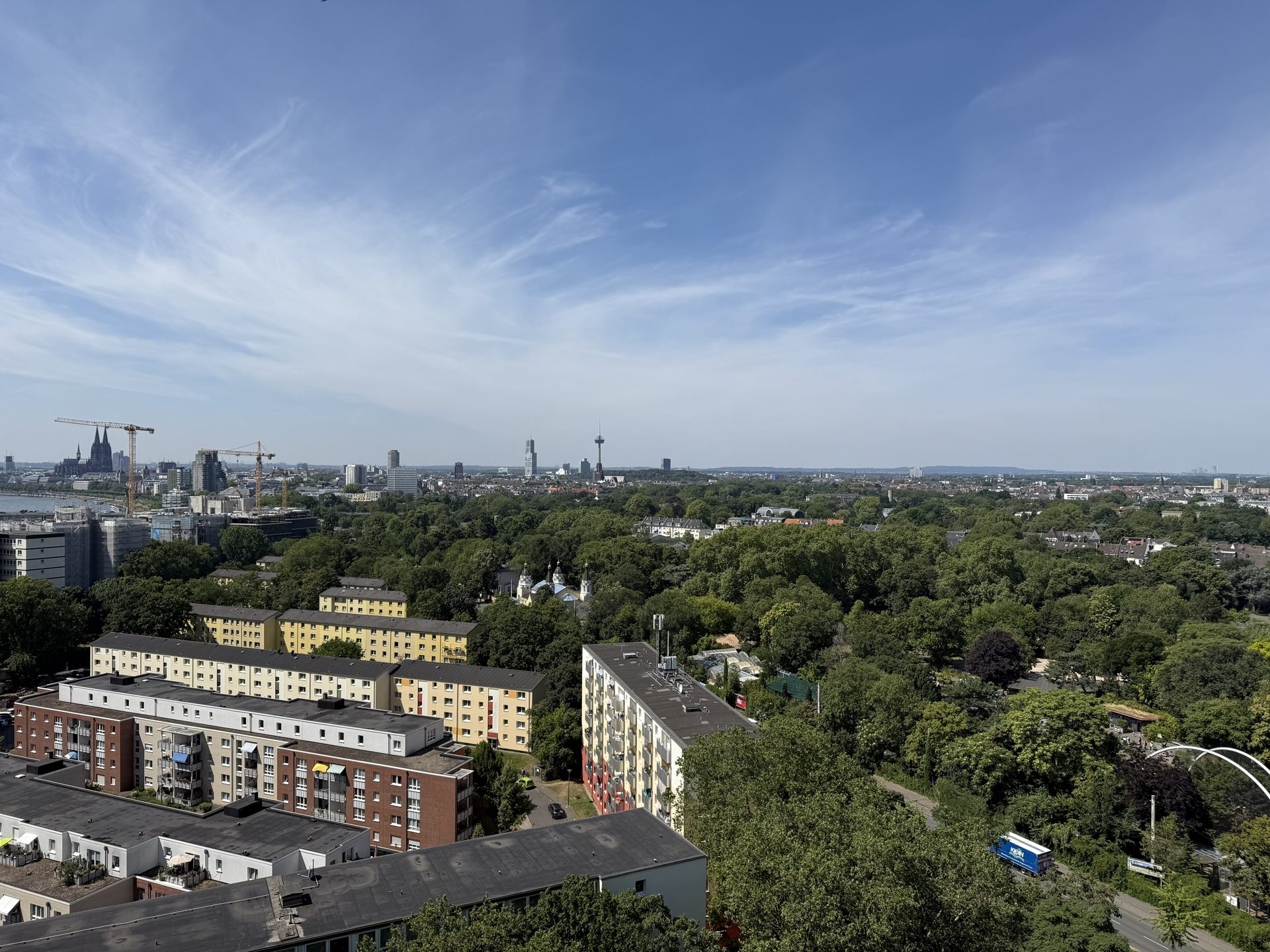 Immobilienangebot - Köln / Riehl - Wohnung - Warum auf Nachbars Hecke schauen?