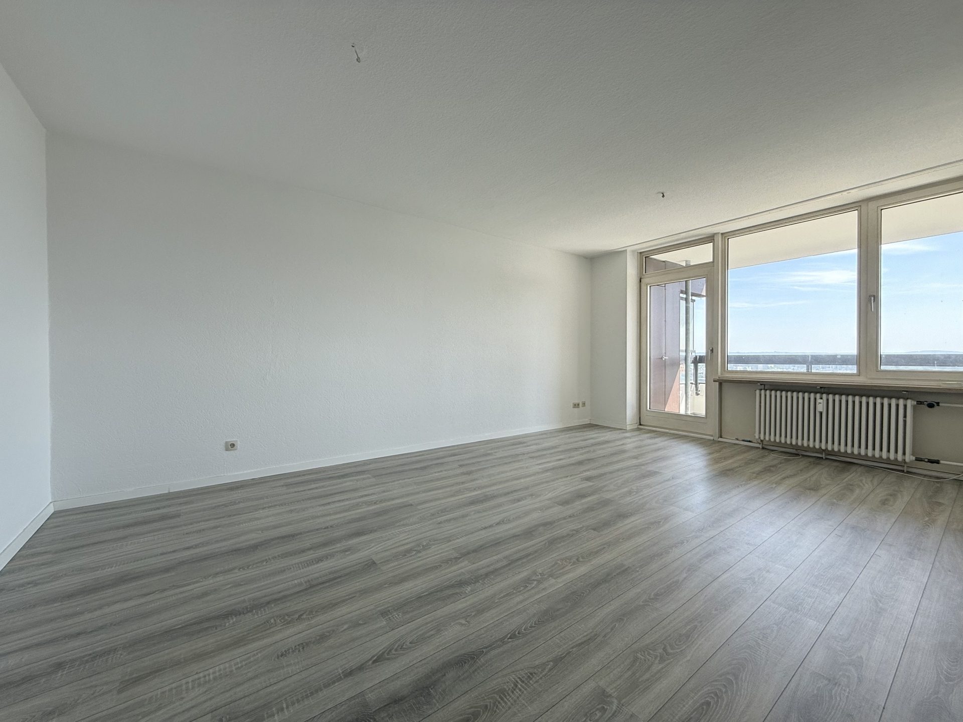 Immobilienangebot - Köln / Riehl - Wohnung - Warum auf Nachbars Hecke schauen?