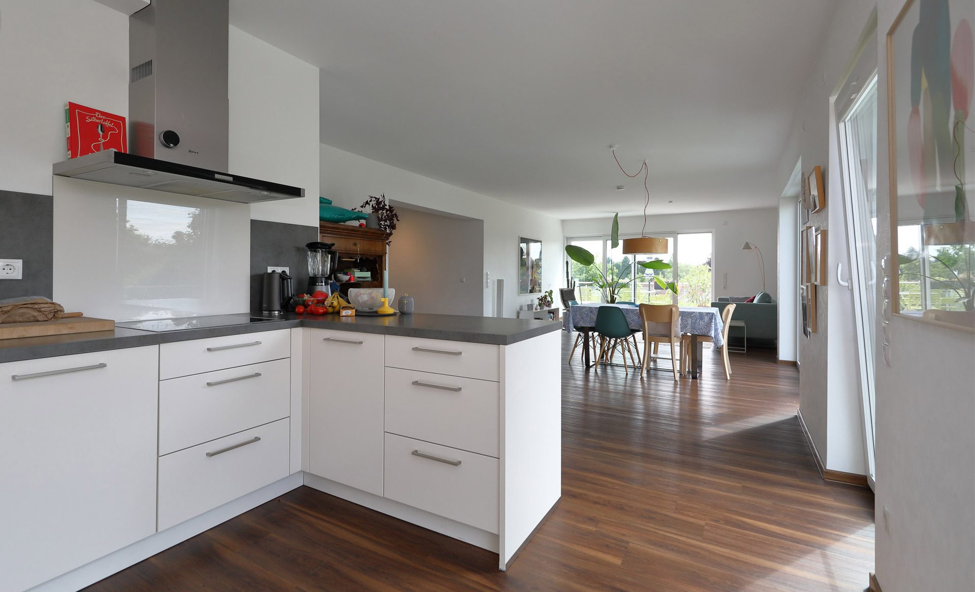 Immobilienangebot - Bonn / Oberkassel - Alle - Für die Zukunft gerüstet - Hochwertige Bauqualität trifft nachhaltige Technik