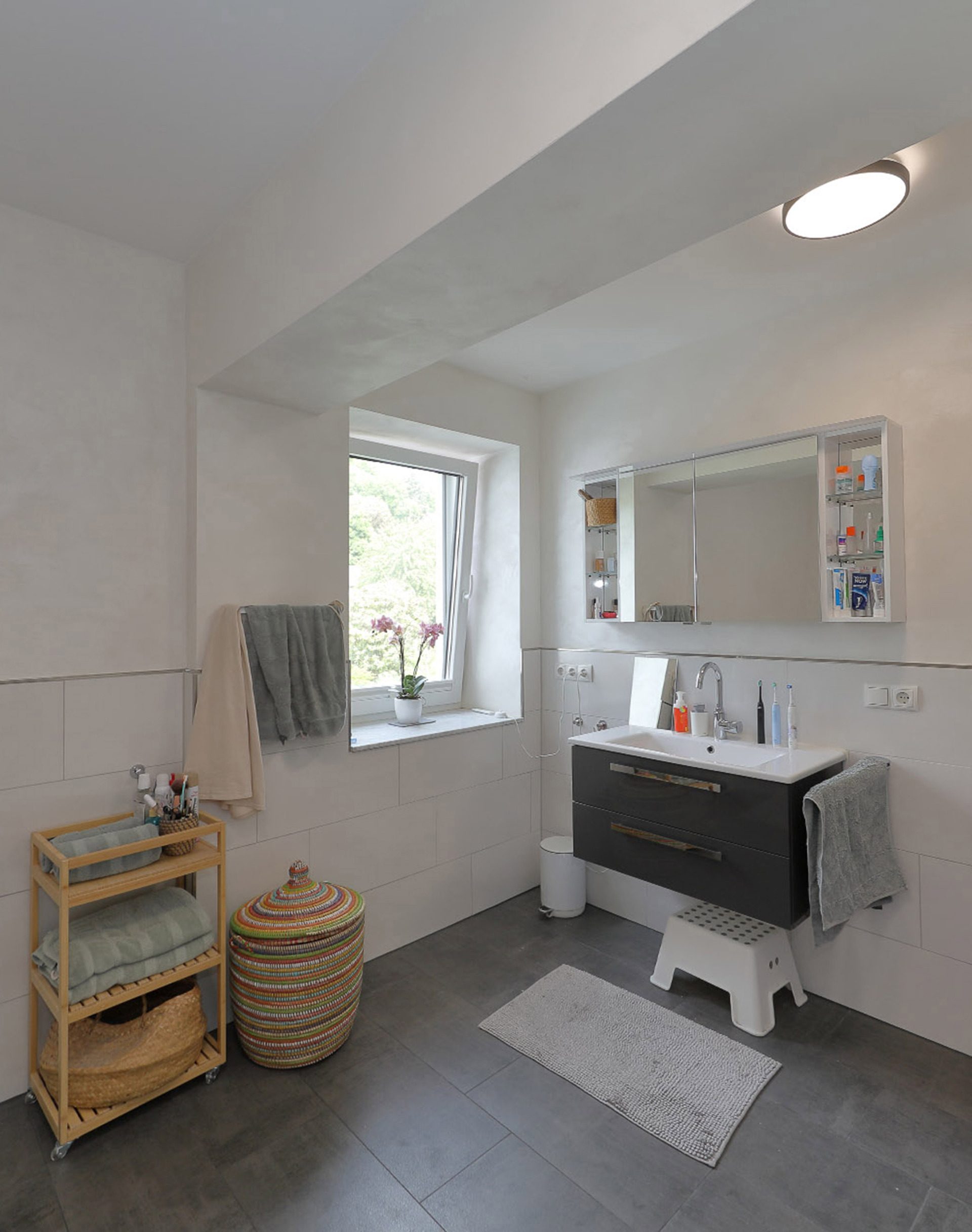 Immobilienangebot - Bonn / Oberkassel - Alle - Für die Zukunft gerüstet - Hochwertige Bauqualität trifft nachhaltige Technik