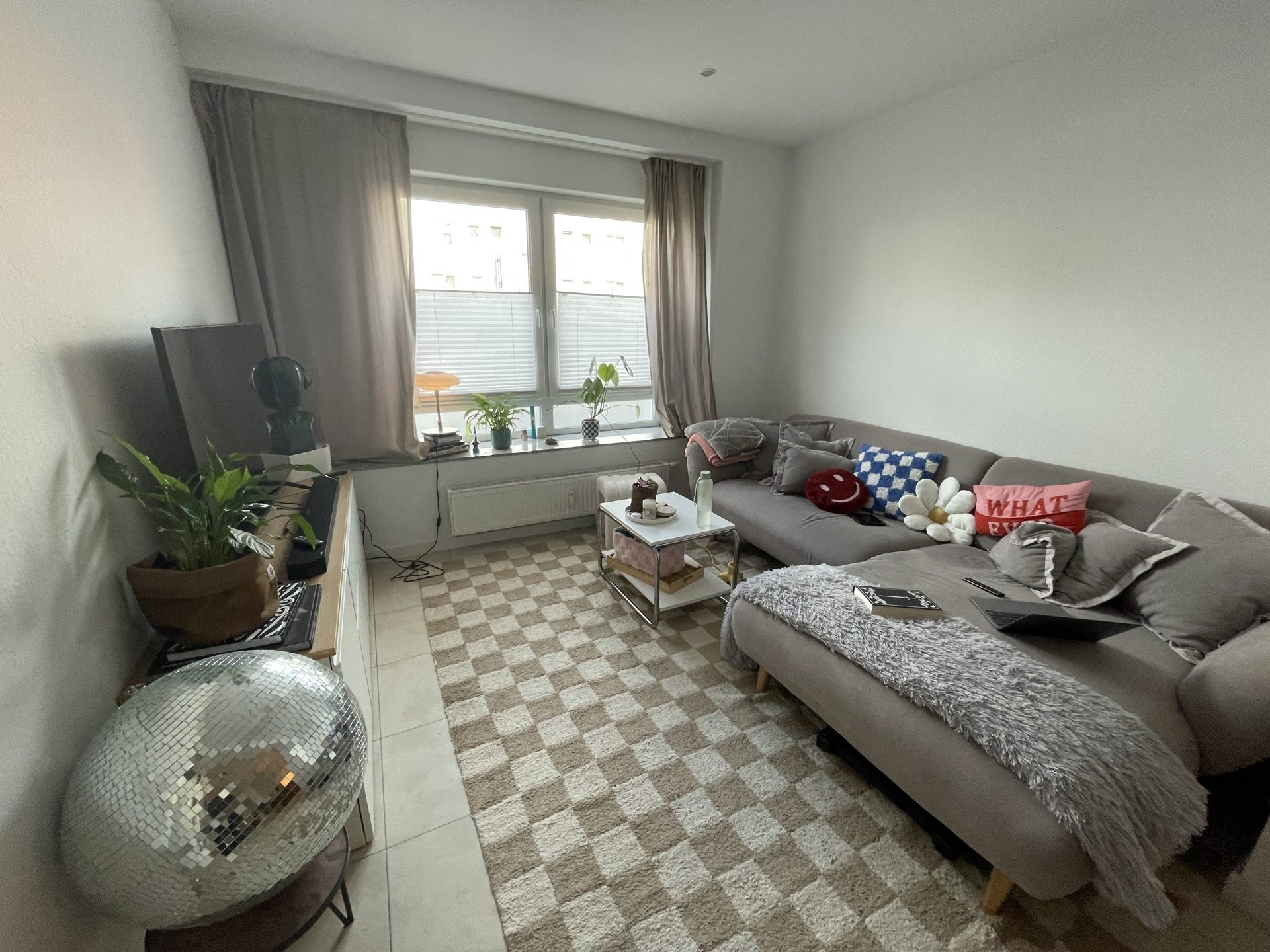Immobilienangebot - Köln / Niehl - Alle - Attraktives Mehrfamilienhaus mit vier Wohneinheiten in verkehrsgünstiger Lage von Köln-Niehl!