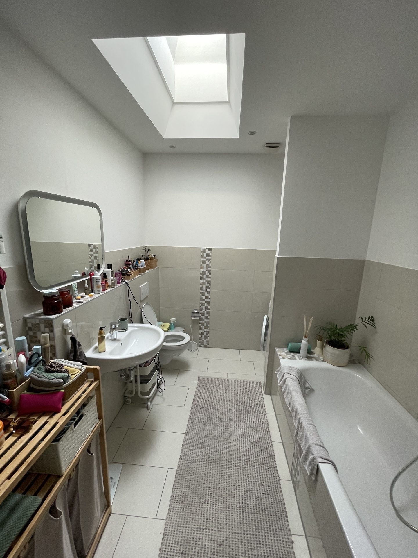 Immobilienangebot - Köln / Niehl - Alle - Attraktives Mehrfamilienhaus mit vier Wohneinheiten in verkehrsgünstiger Lage von Köln-Niehl!