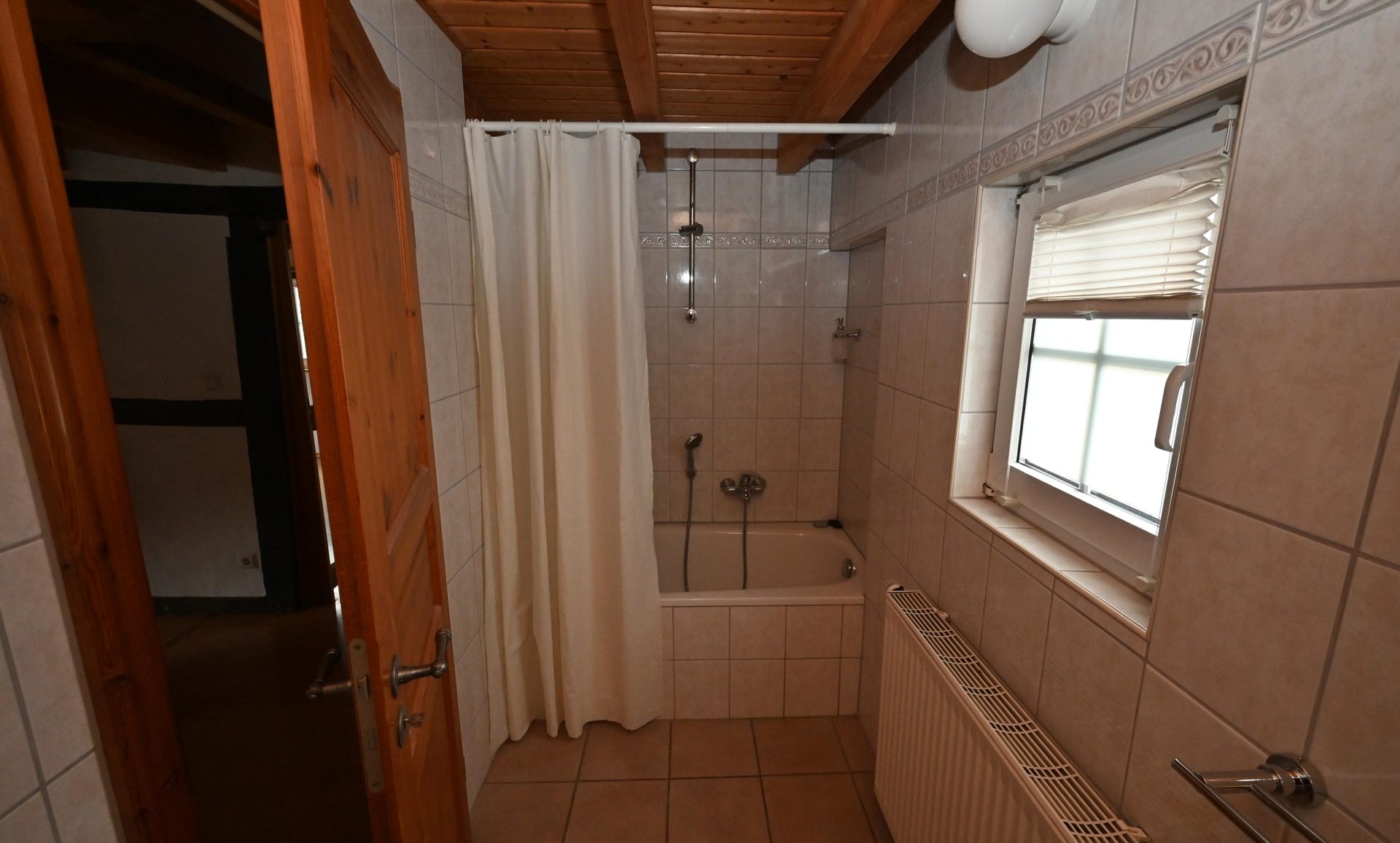 Immobilienangebot - Bergisch Gladbach / Hebborn - Haus - Fachwerkhaus mit Charme – besonderer Wohnkomfort direkt am Waldrand - zweites Objekt bald verfügbar