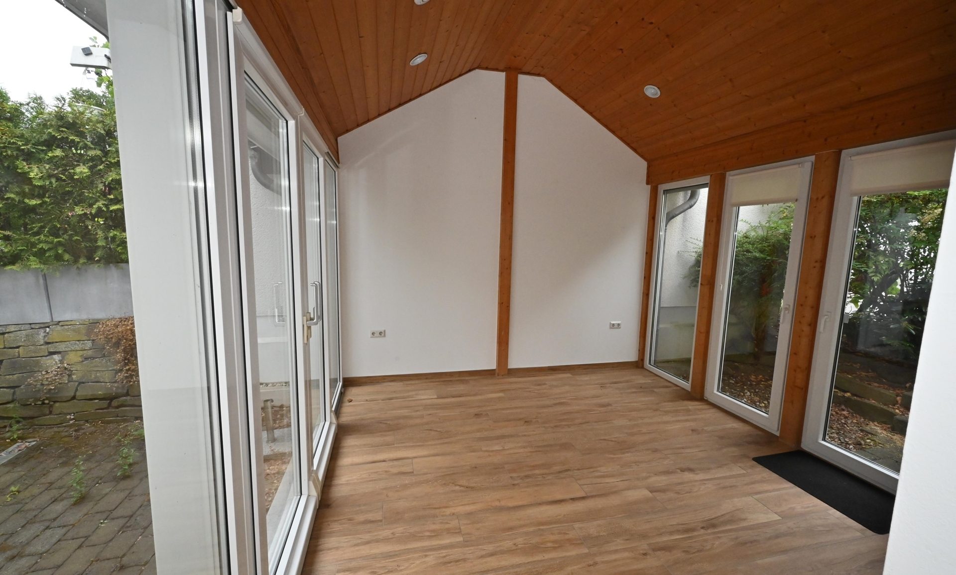 Immobilienangebot - Bergisch Gladbach / Hebborn - Haus - Fachwerkhaus mit Charme – besonderer Wohnkomfort direkt am Waldrand - zweites Objekt bald verfügbar