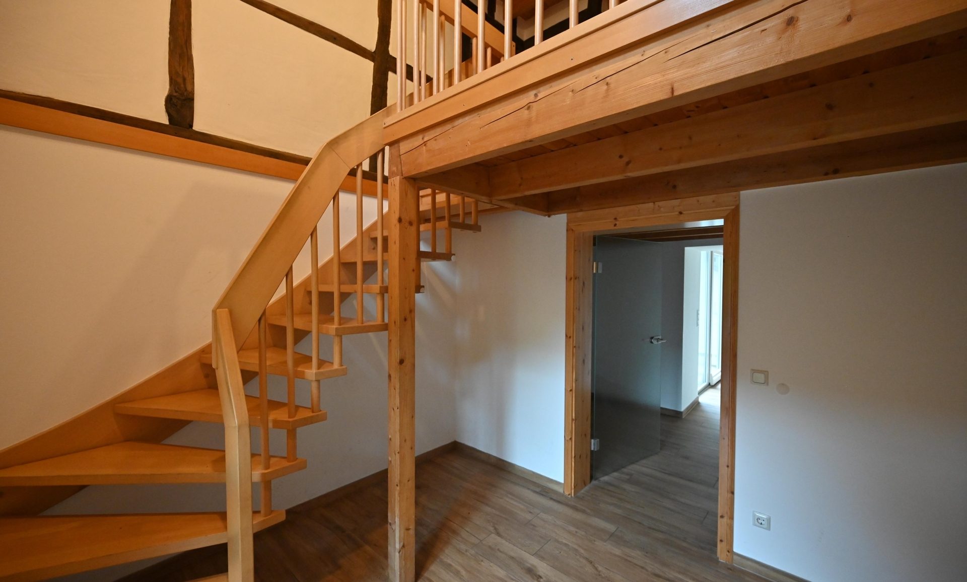 Immobilienangebot - Bergisch Gladbach / Hebborn - Haus - Fachwerkhaus mit Charme – besonderer Wohnkomfort direkt am Waldrand - zweites Objekt bald verfügbar