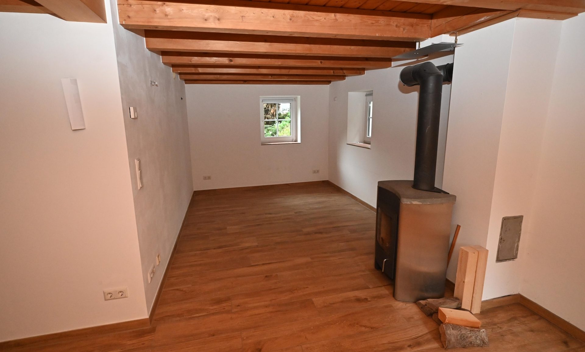 Immobilienangebot - Bergisch Gladbach / Hebborn - Haus - Fachwerkhaus mit Charme – besonderer Wohnkomfort direkt am Waldrand - zweites Objekt bald verfügbar