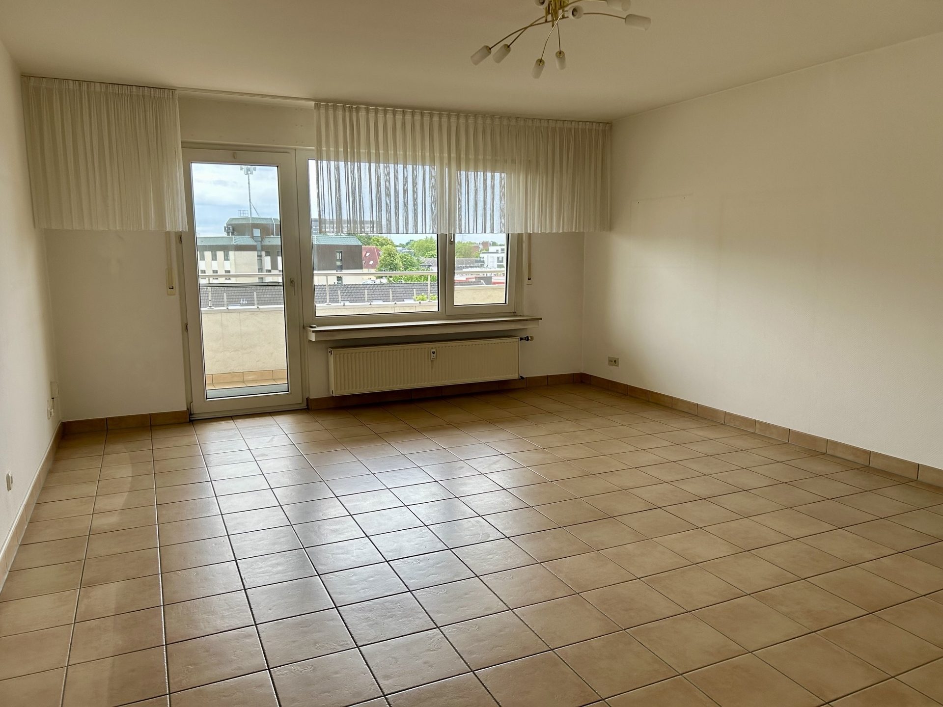 Immobilienangebot - Köln - Wohnung - Einziehen oder vermieten!?