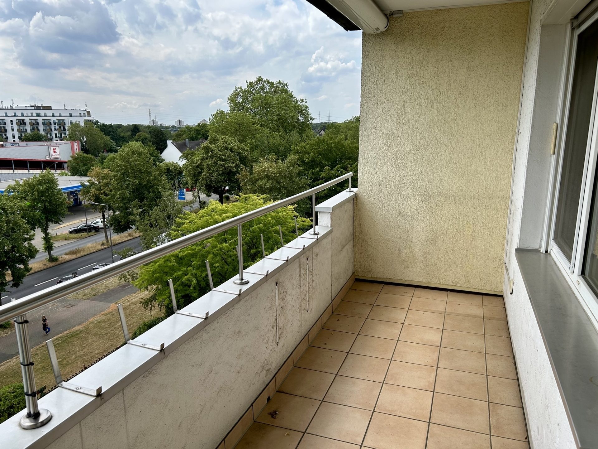 Immobilienangebot - Köln - Wohnung - Einziehen oder vermieten!?