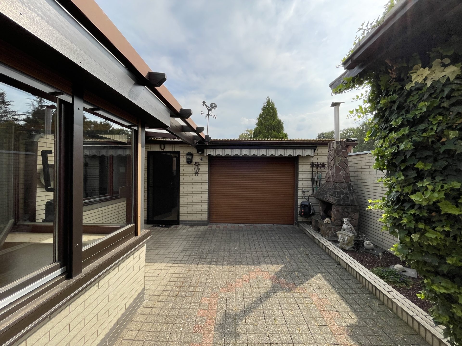 Immobilienangebot - Köln - Haus - Ein Haus, viele Möglichkeiten – Einfamilienhaus mit separater Wohneinheit