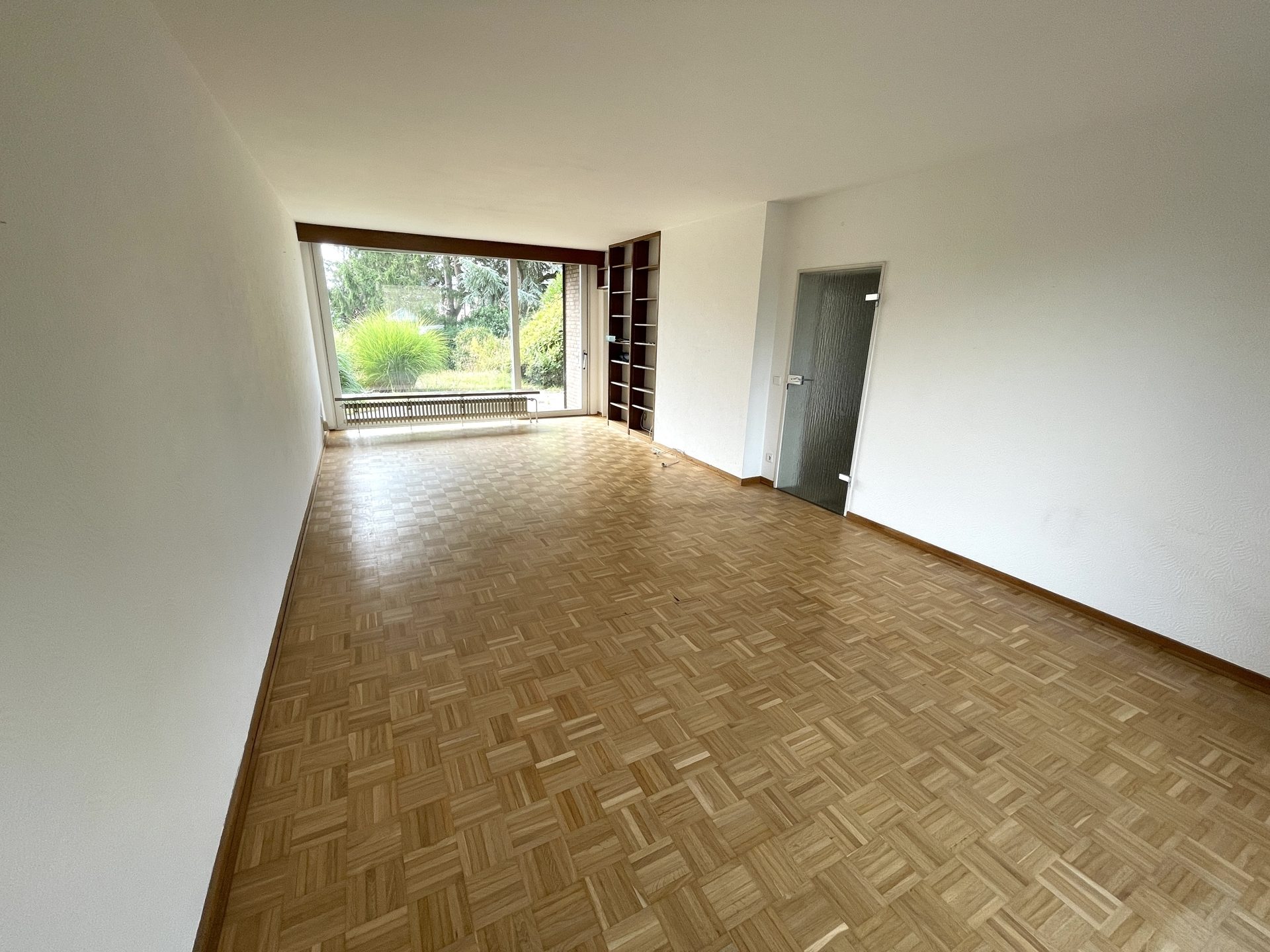 Immobilienangebot - Pulheim / Brauweiler - Haus - Charmantes Einfamilienhaus mit Sonnengarten und Garage - vor den Toren Kölns!