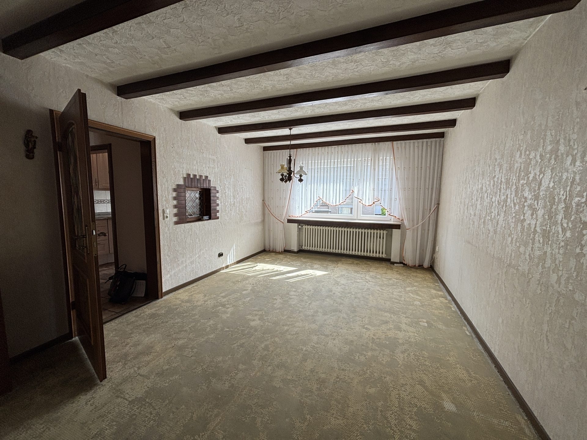 Immobilienangebot - Köln - Wohnung - Großzügig, hell und Einzelgarage in Rhein-Nähe!