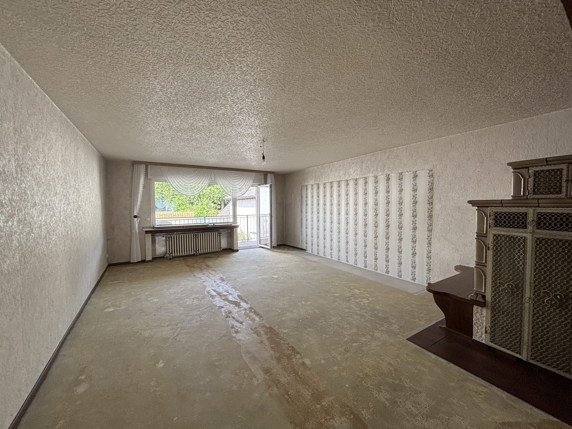 Immobilienangebot - Köln - Wohnung - Großzügig, hell und Einzelgarage in Rhein-Nähe!