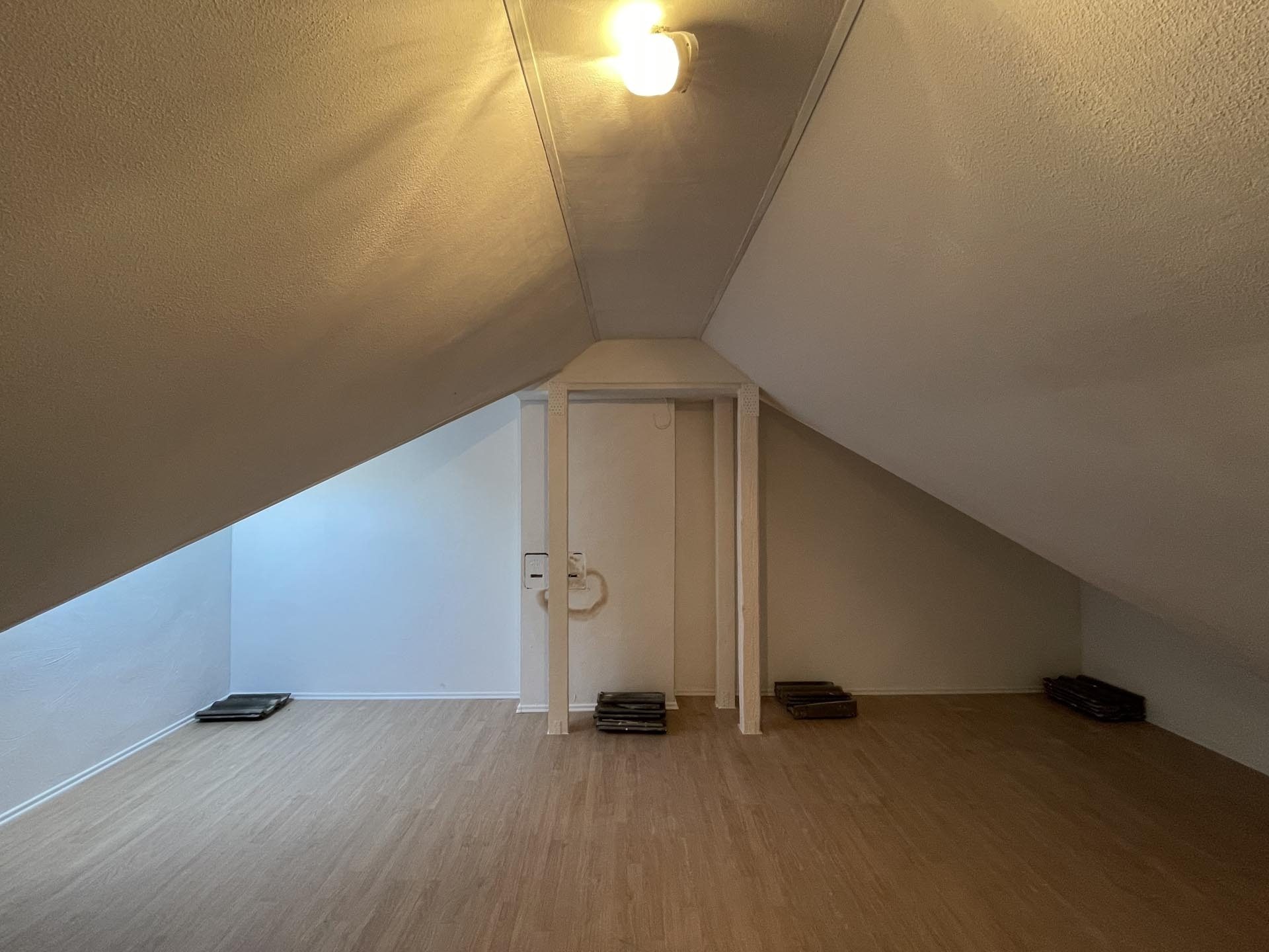Immobilienangebot - Bedburg-Lipp/Millendorf - Haus - Ein Zuhause mit viel Platz – Doppelhaushälfte auf großzügigem Grundstück