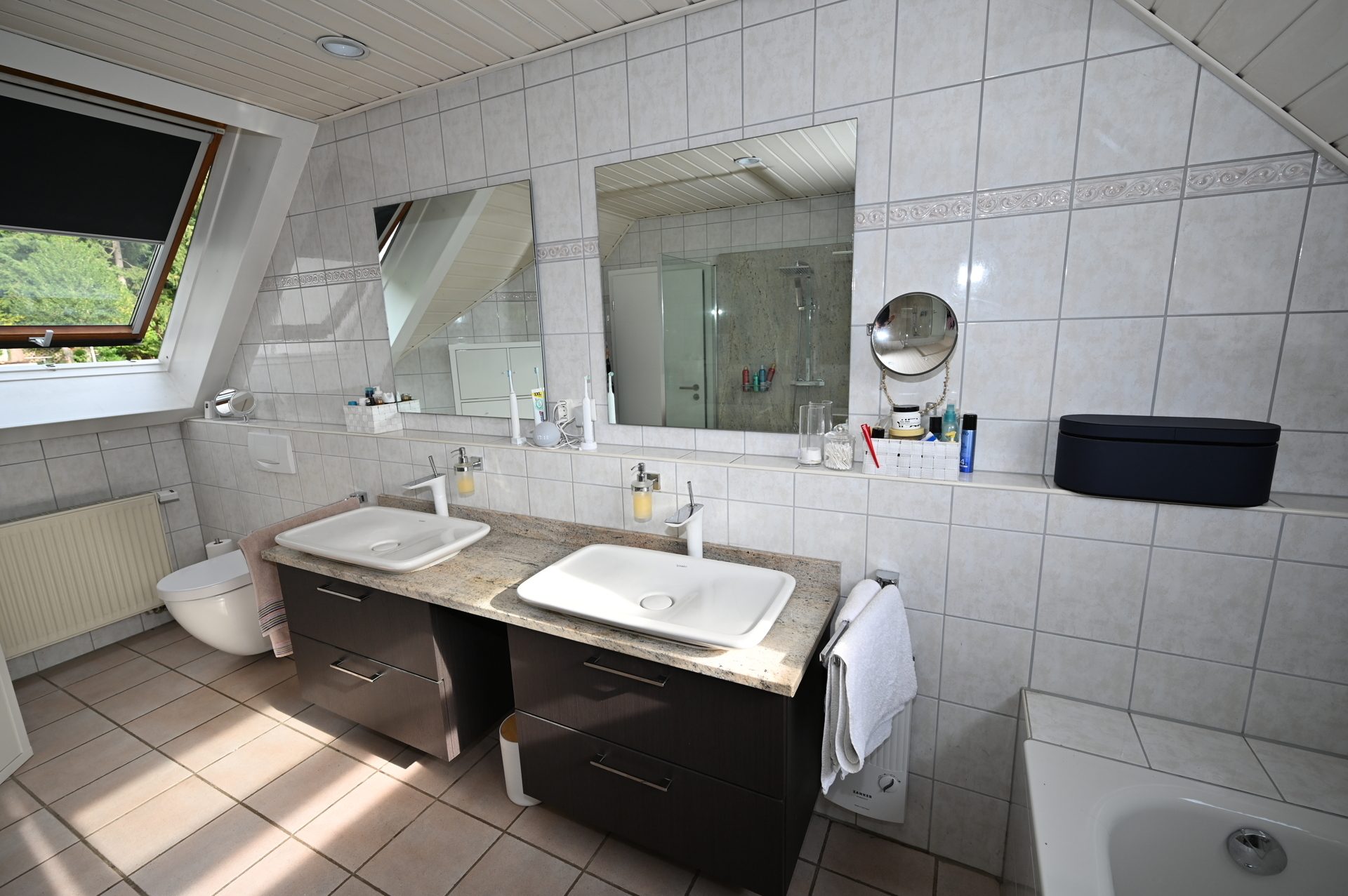 Immobilienangebot - Bergisch Gladbach / Hebborn - Haus - Einziehen & wohlfühlen – modernes Zuhause mit Garten am Waldrand – 2. Objekt verfügbar