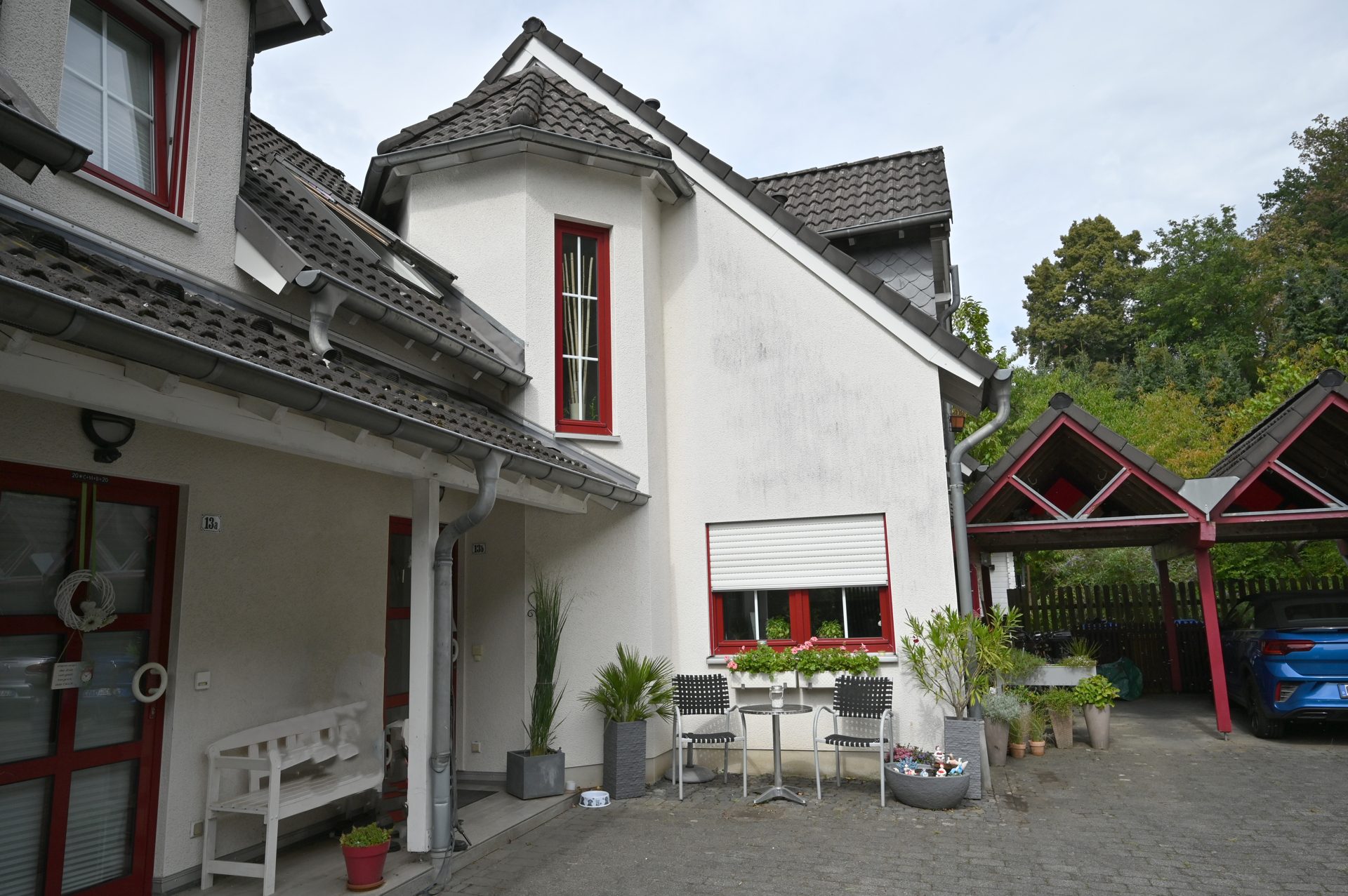 Immobilienangebot - Bergisch Gladbach / Hebborn - Haus - Einziehen & wohlfühlen – modernes Zuhause mit Garten am Waldrand – 2. Objekt verfügbar