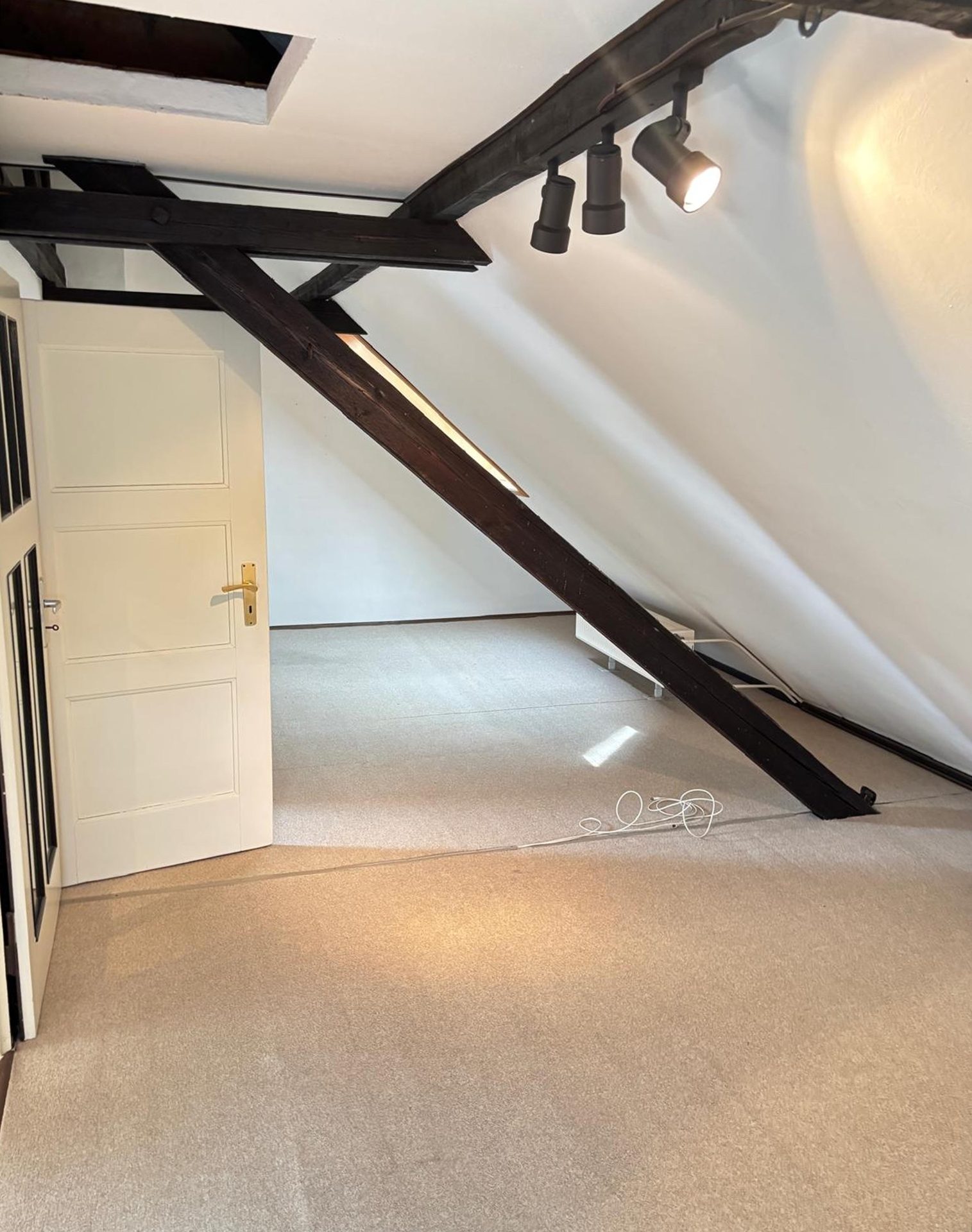 Immobilienangebot - Bonn / Holtorf - Haus - Raum für Ihre Wohnideen – Einfamilienhaus mit Charakter