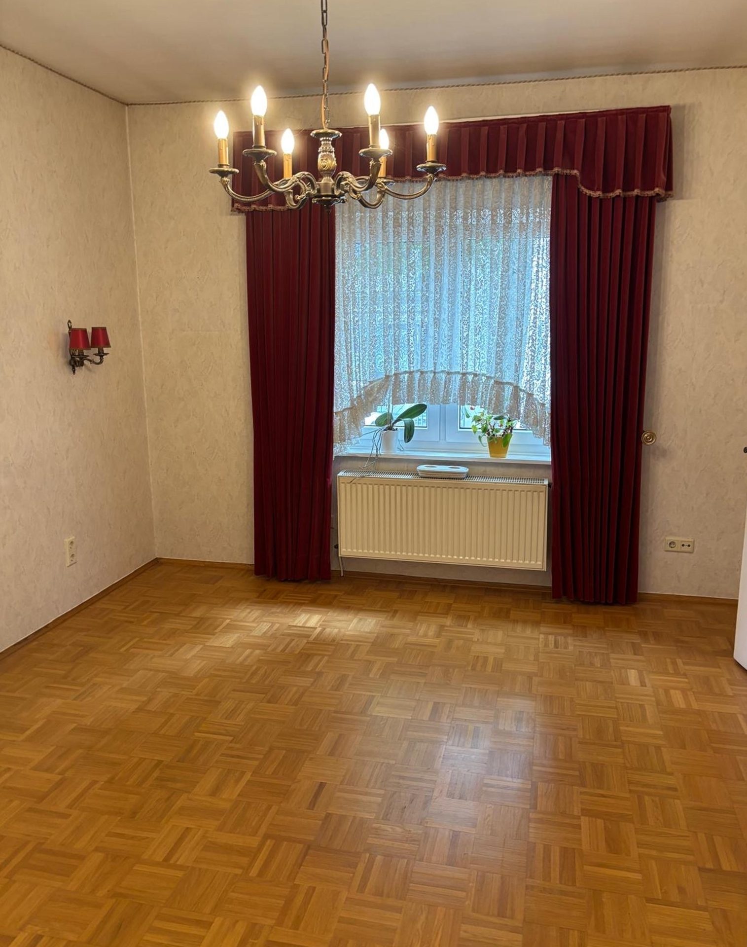 Immobilienangebot - Bonn / Holtorf - Haus - Raum für Ihre Wohnideen – Einfamilienhaus mit Charakter