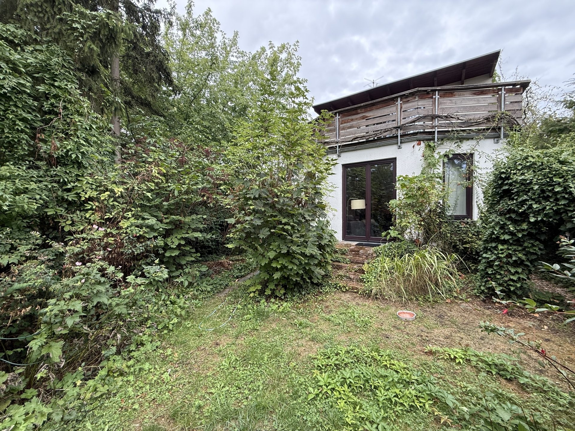 Immobilienangebot - Kerpen / Brüggen - Haus - FREISTEHEND mit großem Grundstück!