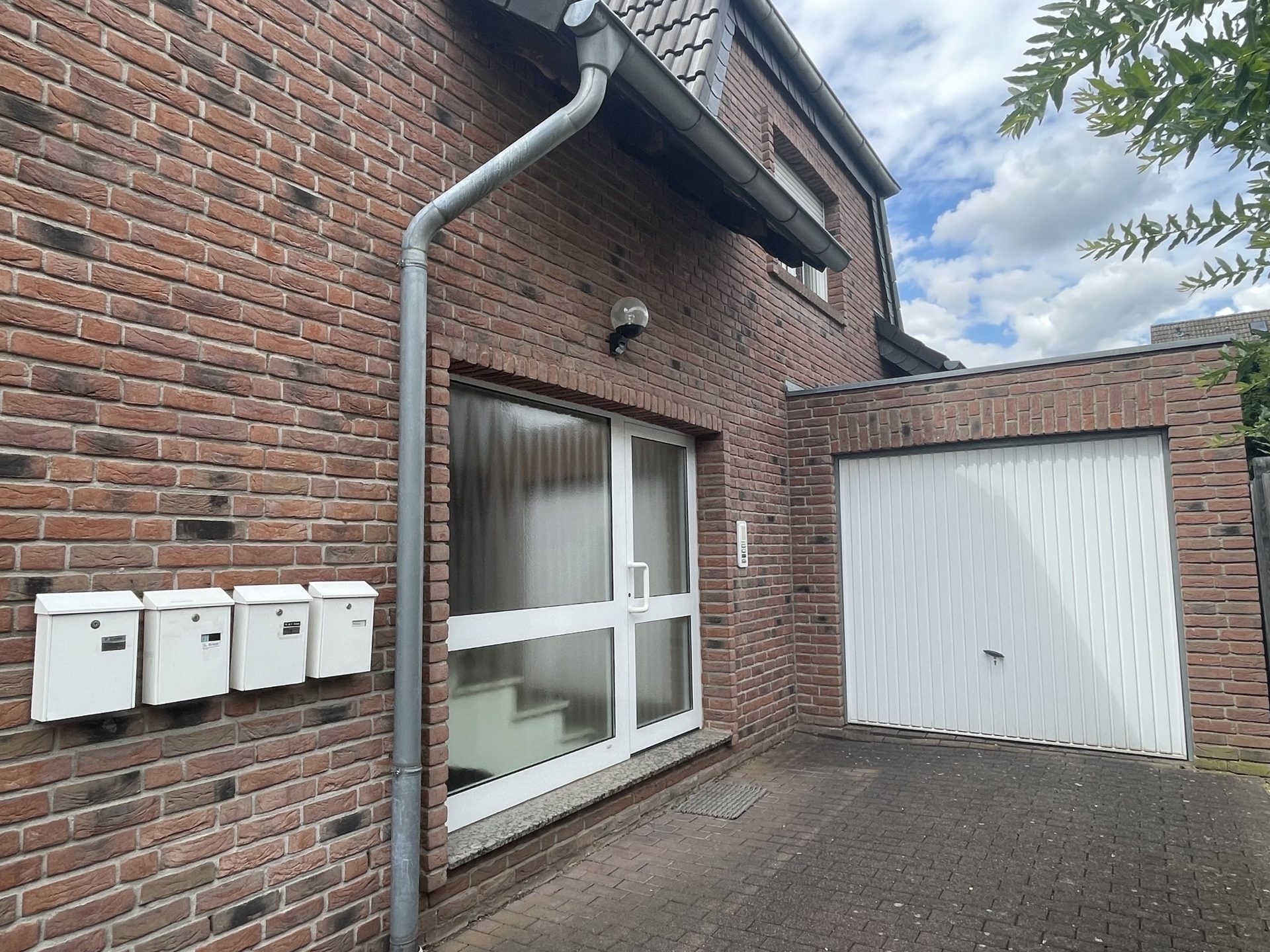 Immobilienangebot - Bergheim - Alle - Attraktive Kapitalanlage: Vollvermietetes Mehrfamilienhaus