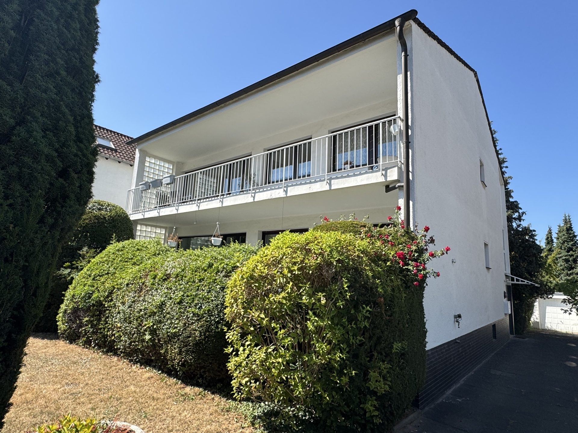 Immobilienangebot - Bonn - Haus - Frei und voller Möglichkeiten – Einfamilienhaus mit Einliegerwohnung