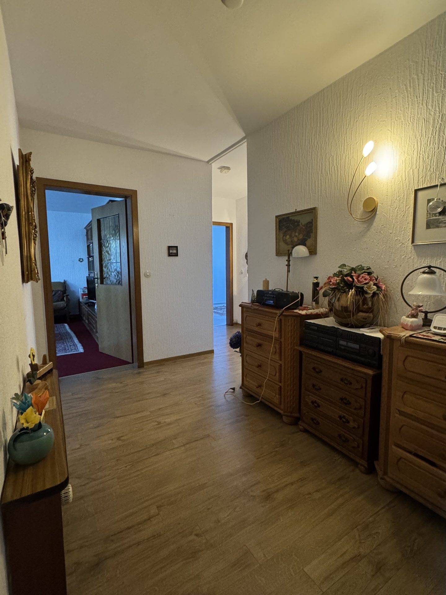 Immobilienangebot - Bonn - Haus - Frei und voller Möglichkeiten – Einfamilienhaus mit Einliegerwohnung
