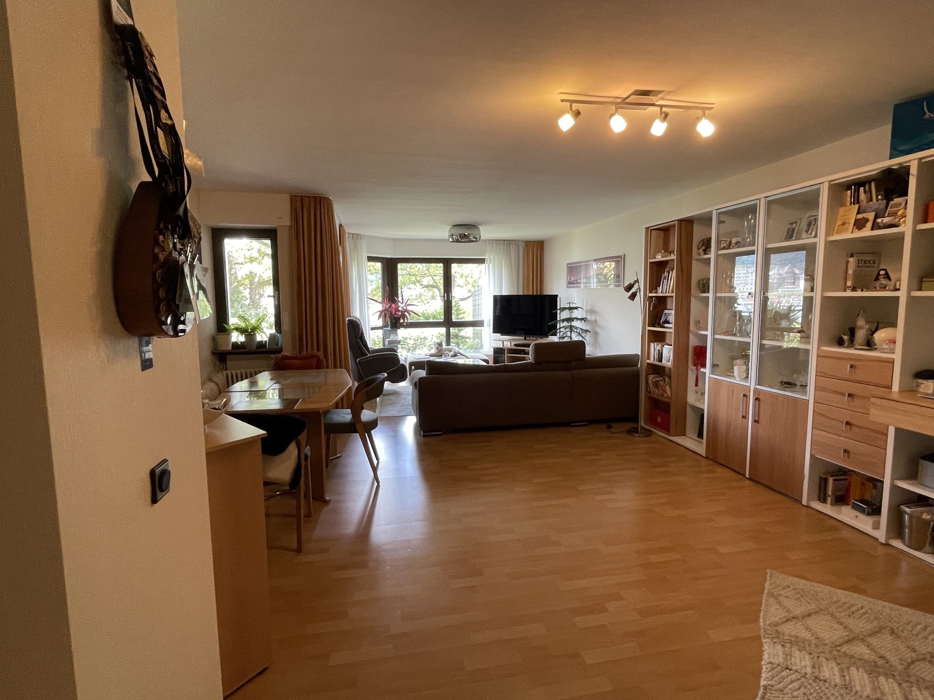 Immobilienangebot - Bonn / Bad Godesberg - Wohnung - Wohnen am Rhein – großzügige 2-Zimmer-Eigentumswohnung mit Terrasse und Loggia