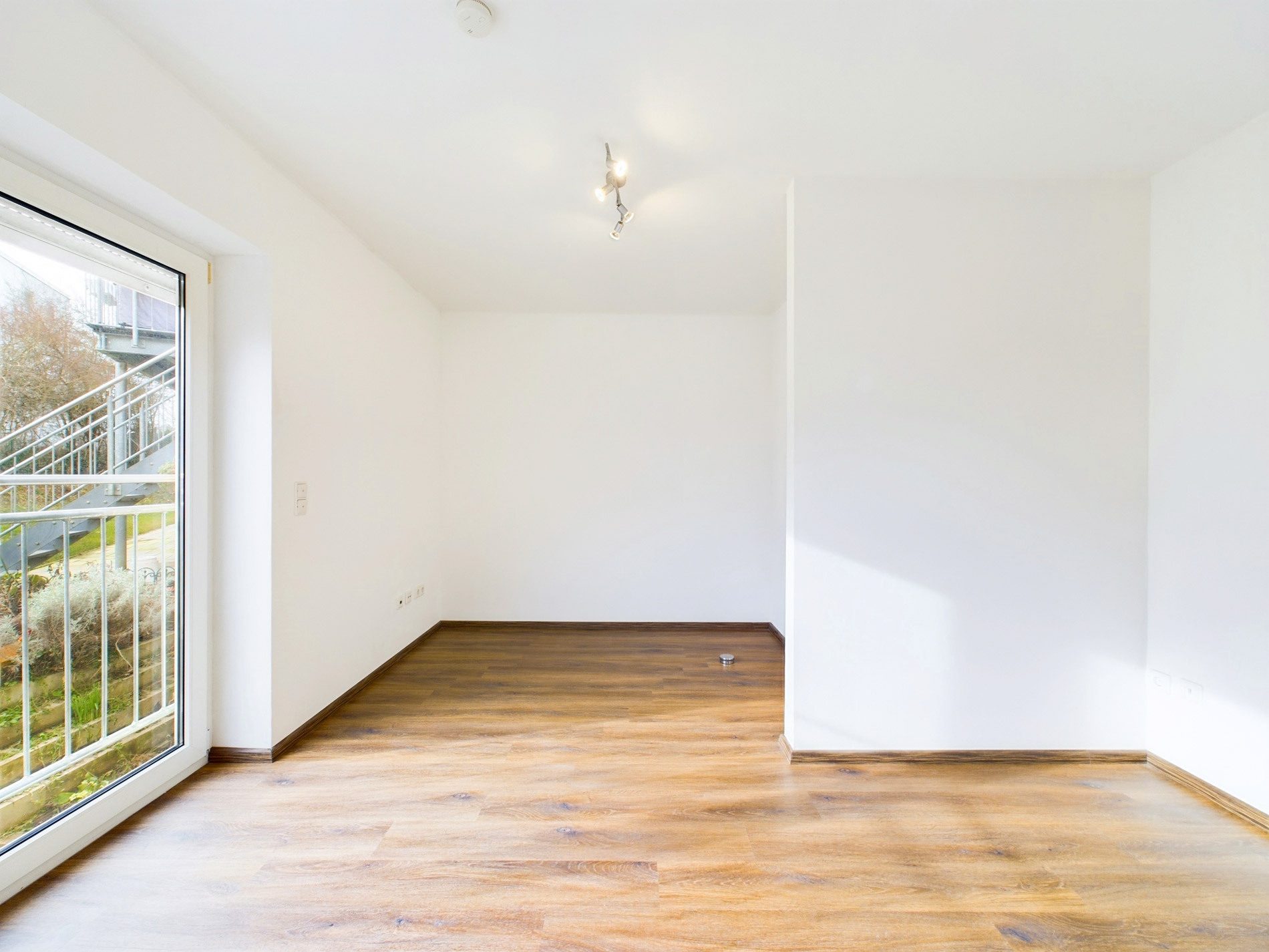Immobilienangebot - Künzell - Alle - Große 4-Zimmer Wohnung mit Terrasse in Künzell