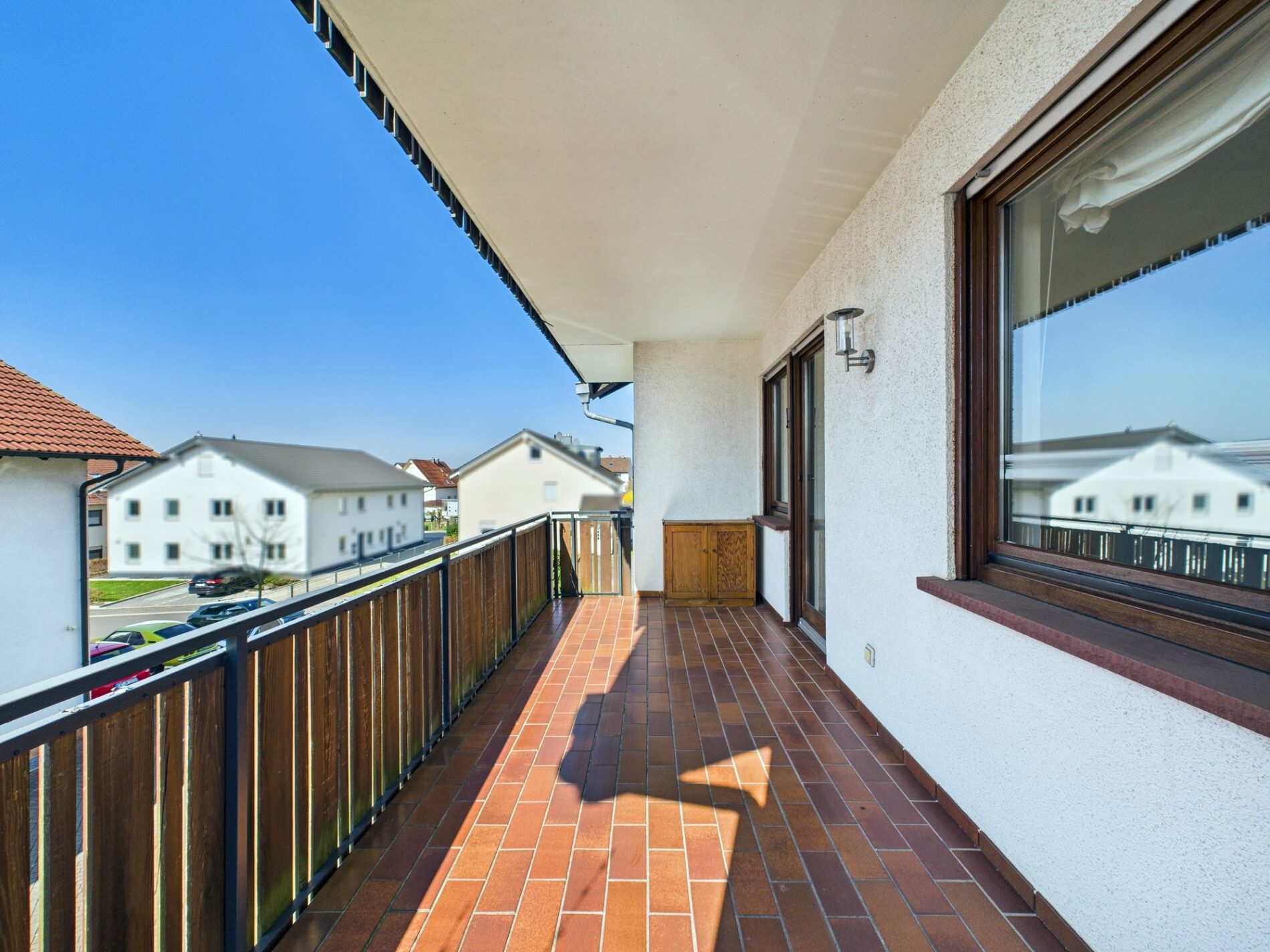 Immobilienangebot - Künzell - Alle - Bezugsfreie 3-Zimmer-Wohnung mit Balkon, Garage & Stellplatz in Künzell-Bachrain