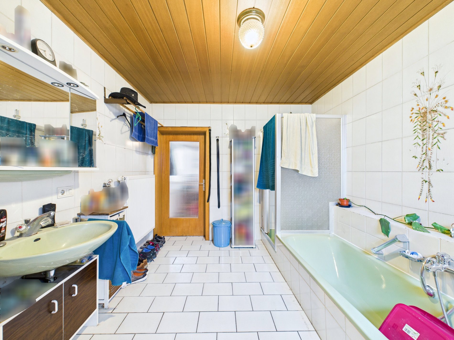 Immobilienangebot - Hilders - Alle - Hilders-Ortsmitte: Wohnhaus mit Scheune, Garage & viel Platz – 1.360 m² Grundstück