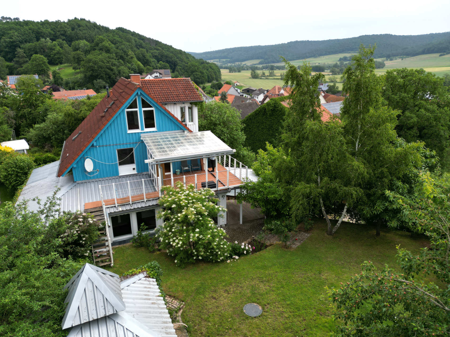 Immobilienangebot - Schlitz - Alle - Niedrigenergiehaus mit Einliegerwohnung und Aussicht ins Grüne