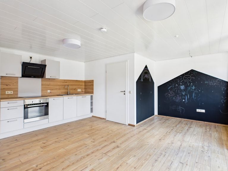 Immobilienangebot - Wartenberg - Alle - 2-Zimmer-Wohnung mit neuer Einbauküche und Gäste-WC