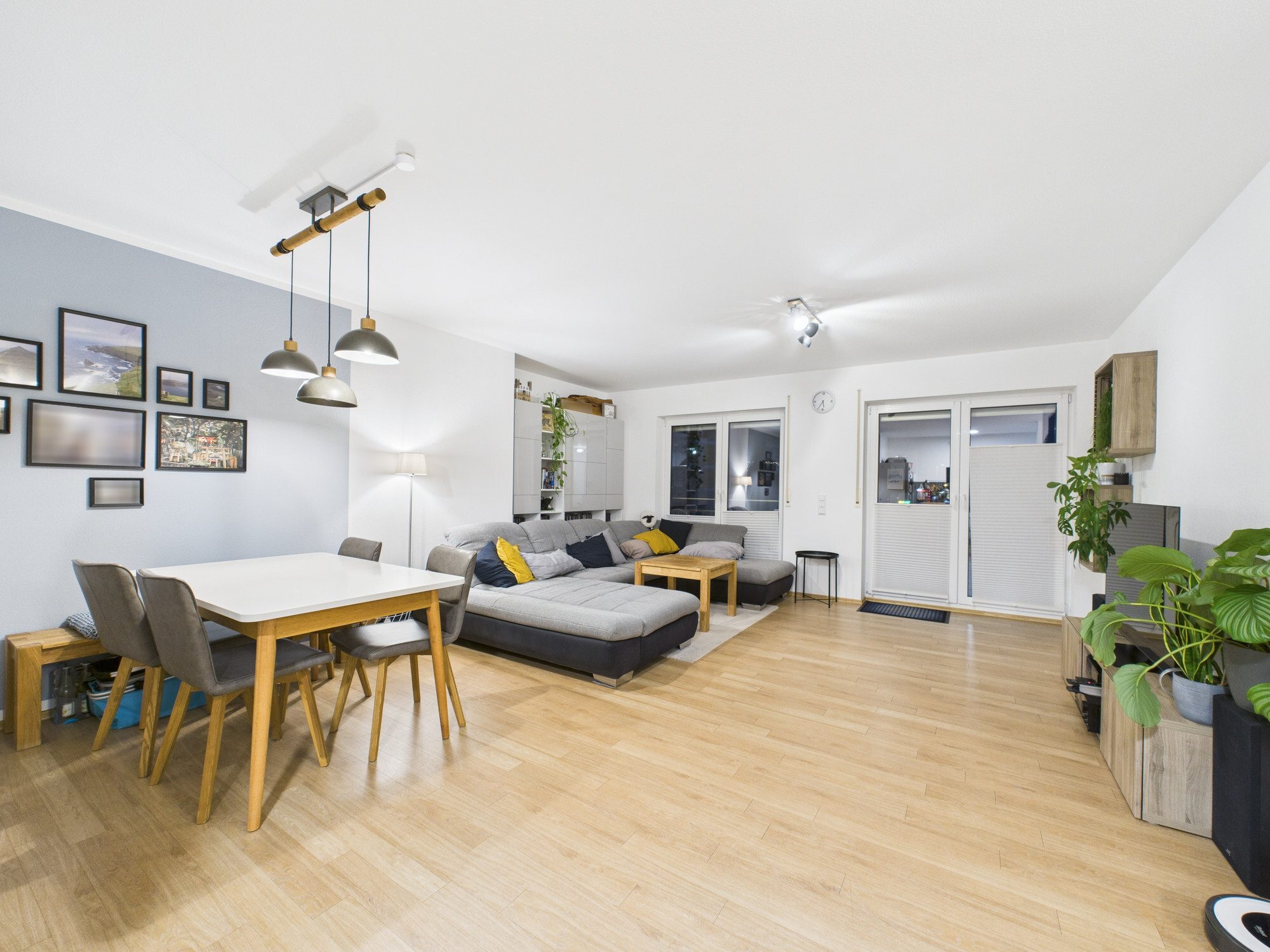 Immobilienangebot - Petersberg - Alle - Energieeffizient: 3-Zimmer-Wohnung mit Balkon, Aufzug und Stellplatz