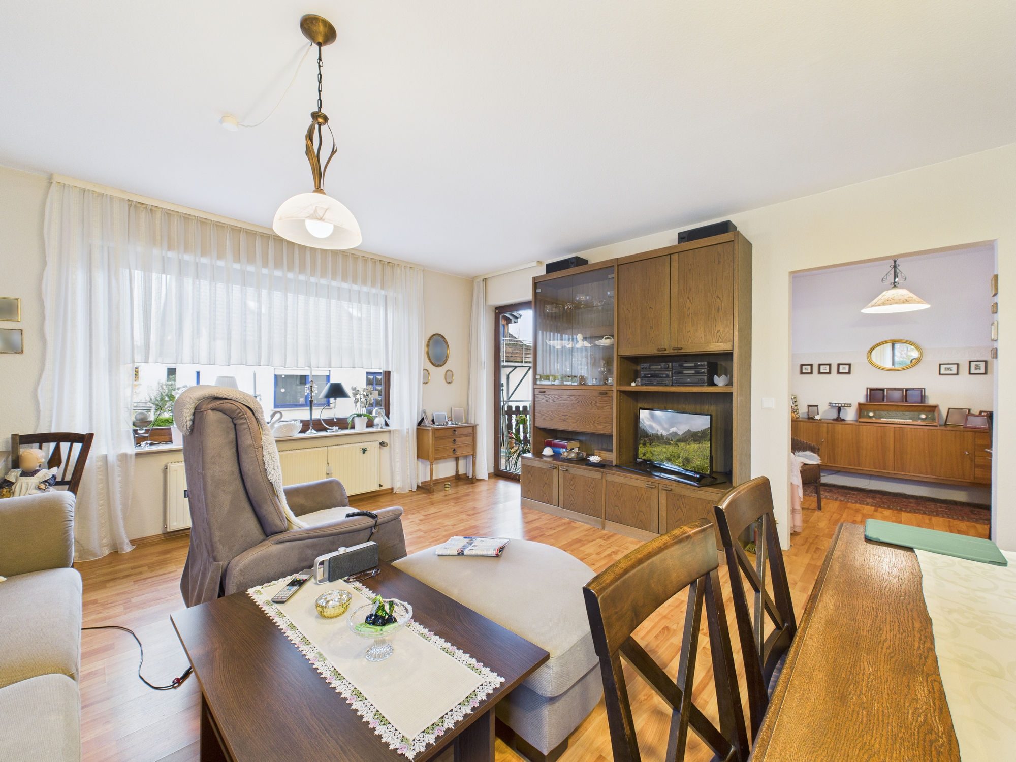 Immobilienangebot - Künzell - Alle - Ruhige 2,5-Zimmer-Wohnung mit Balkon und Garage