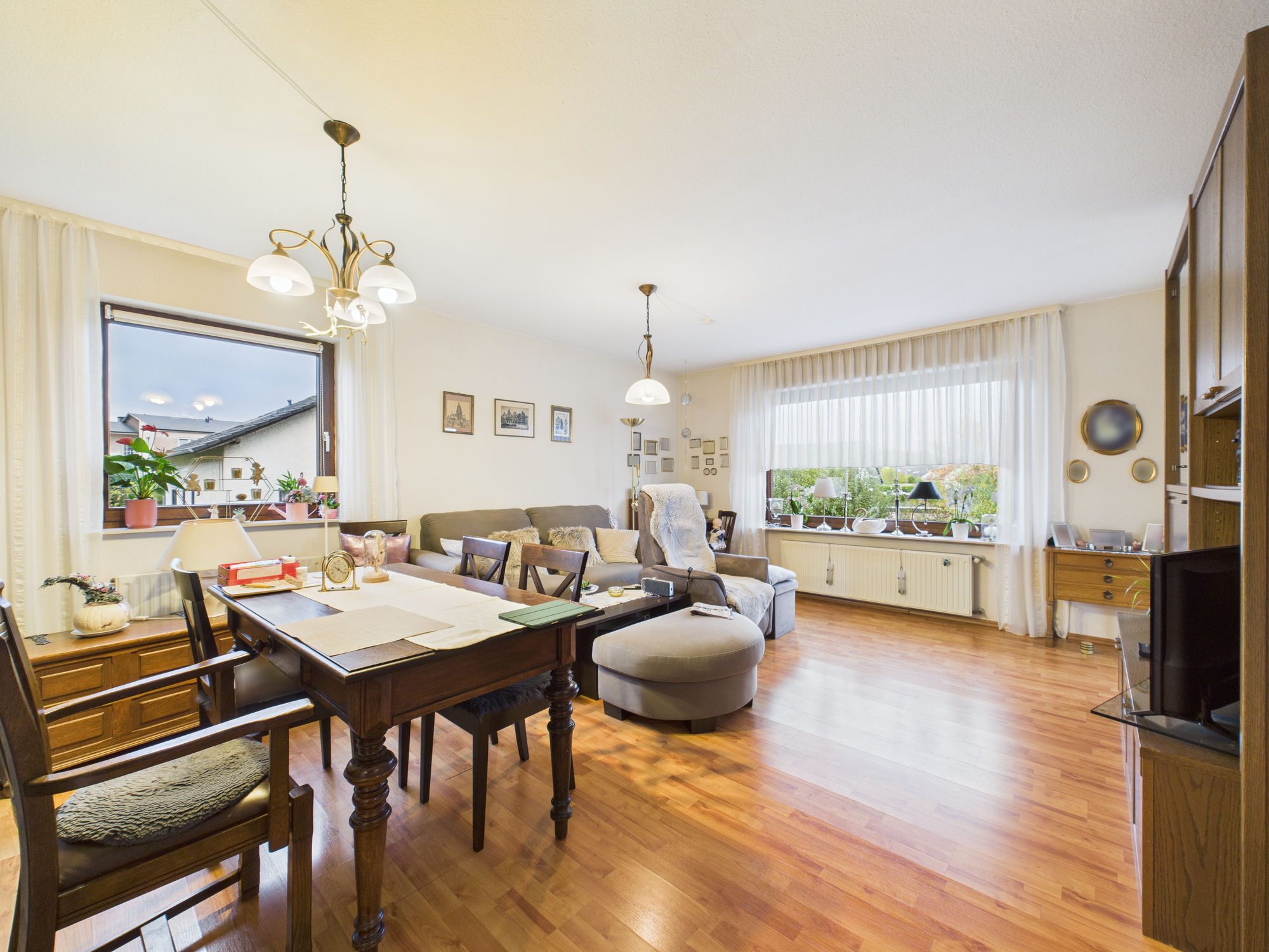 Immobilienangebot - Künzell - Alle - Ruhige 2,5-Zimmer-Wohnung mit Balkon und Garage