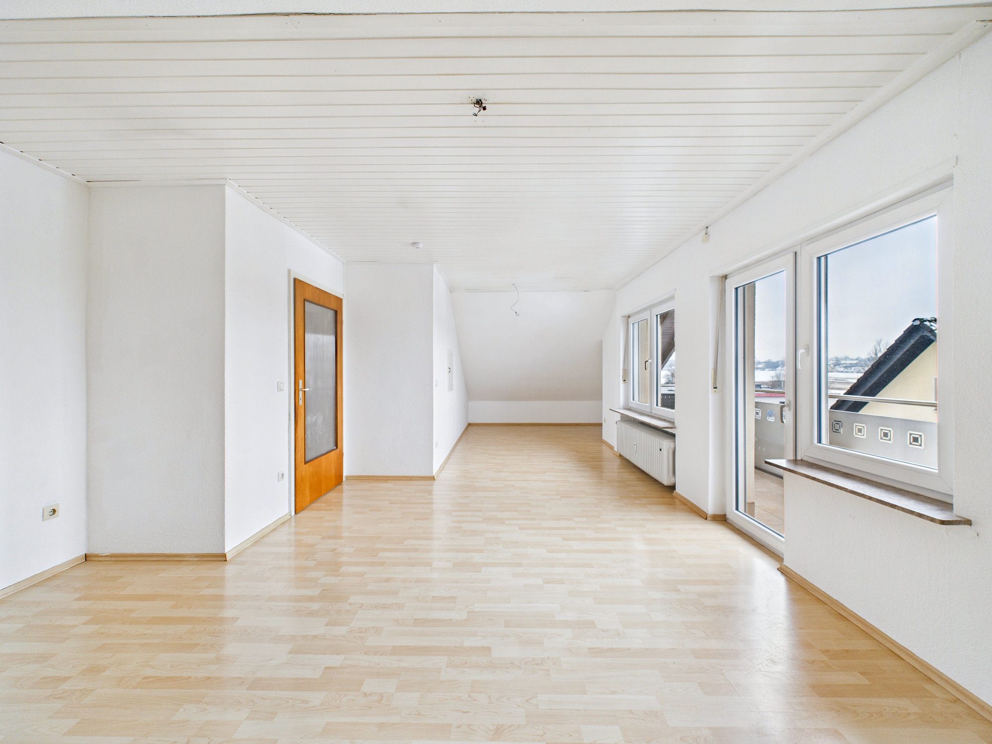 Immobilienangebot - Künzell - Alle - Gut geschnittene Wohnung mit Garage, Keller und eigenem Gartenbereich