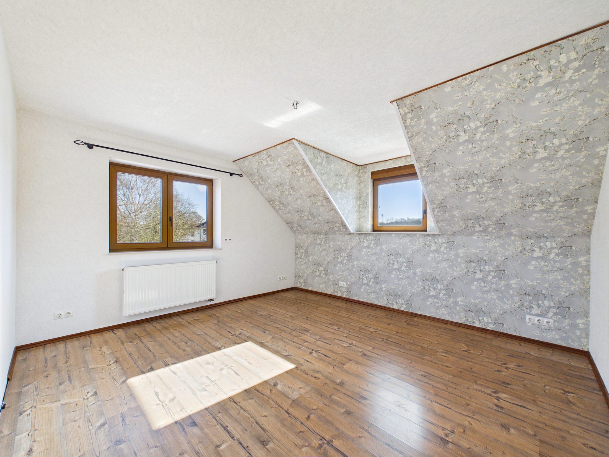 Immobilienangebot - Fulda - Alle - Warum ein Haus kaufen? Wohnen wie im Haus & Kosten clever geteilt