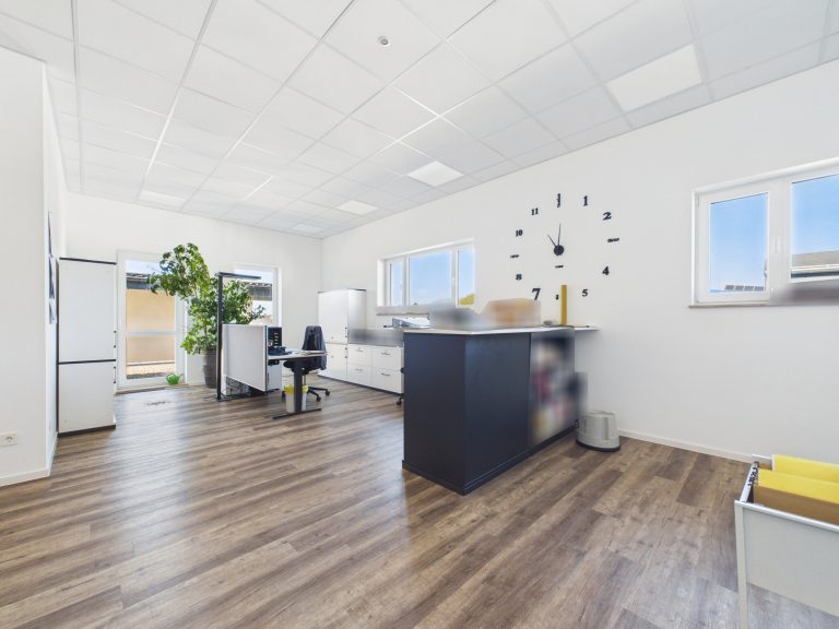 Immobilienangebot - Künzell - Alle - Hochwertige Bürofläche mit Smart-Home-Technik