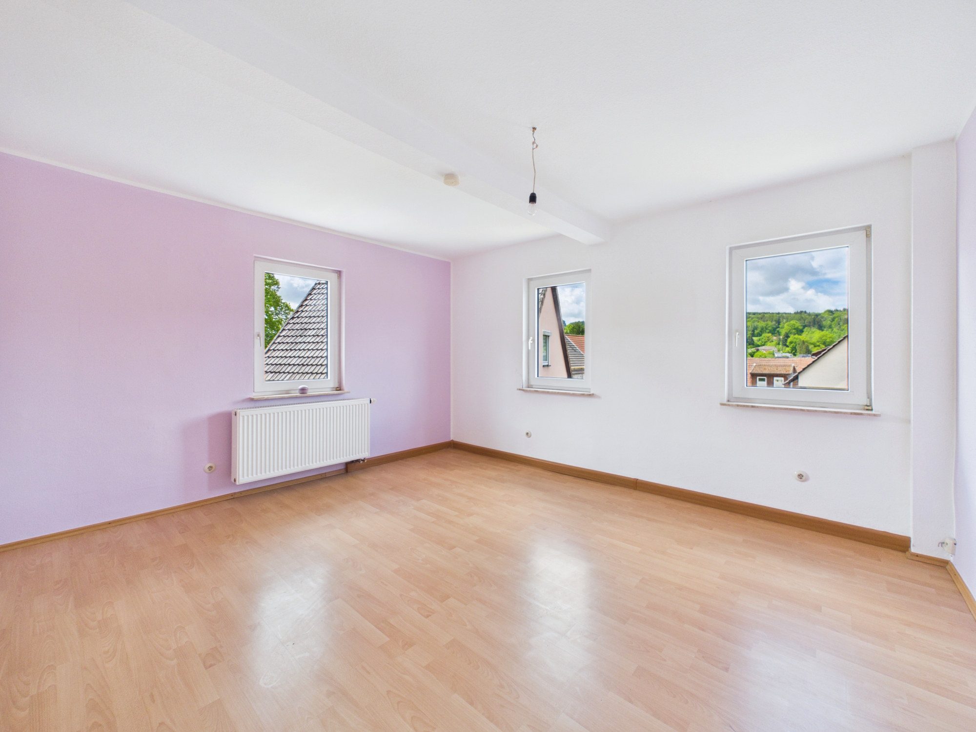 Immobilienangebot - Hilders - Alle - Platz ohne Ende – hier passt Ihr Leben rein! Wohnhaus mit Nebengebäuden & viel Stellfläche