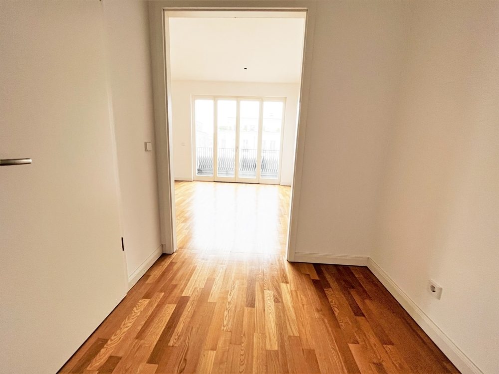 Immobilienangebot - Düsseldorf / Heerdt - Alle - Heinrich Heine Gärten: repräsentative 2-Zimmer
Wohnung mit Bad en Suite und schöner Einbauküche!