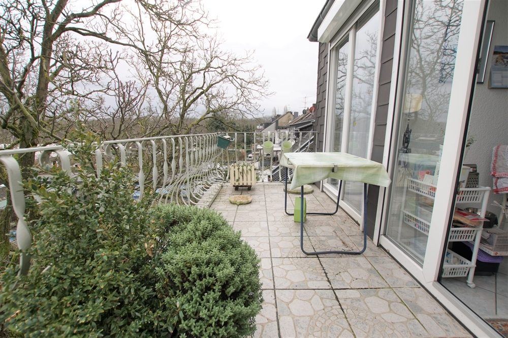 Immobilienangebot - Düsseldorf - Alle - Benrath: sehr schöne 2-Zimmerwohnung mit Blick ins Grüne