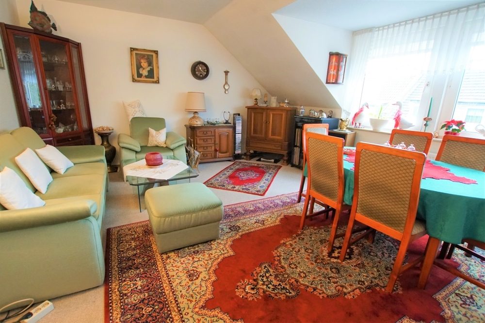 Immobilienangebot - Düsseldorf - Alle - Benrath: sehr schöne 2-Zimmerwohnung mit Blick ins Grüne