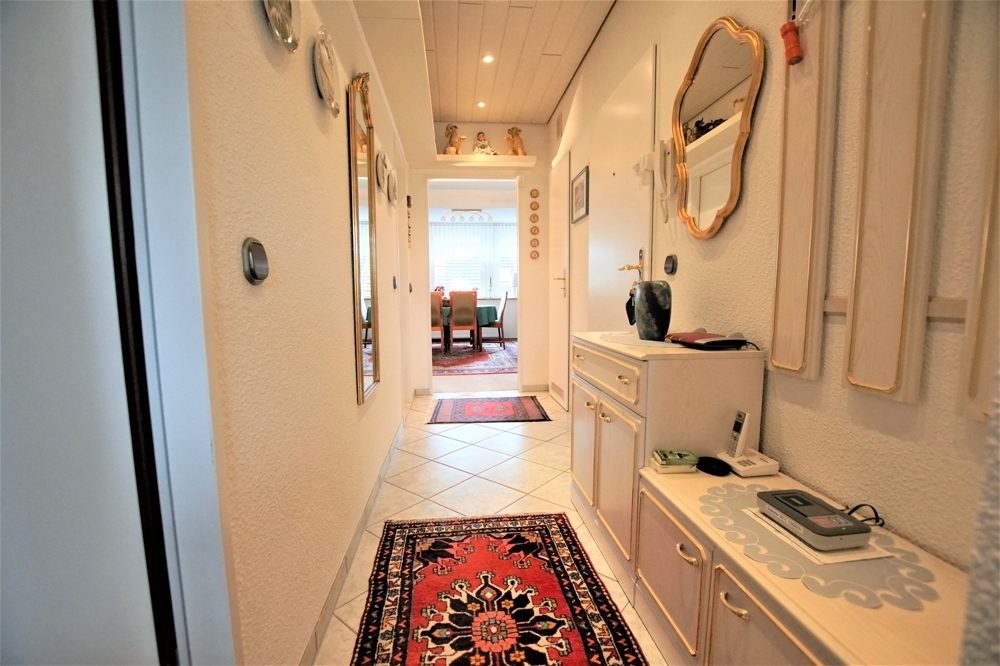 Immobilienangebot - Düsseldorf - Alle - Benrath: sehr schöne 2-Zimmerwohnung mit Blick ins Grüne